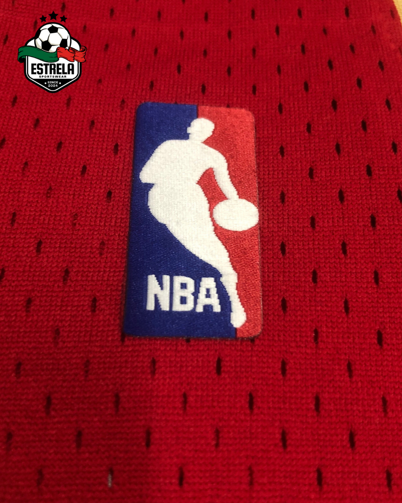 Cavaliers - Lebron James 23 - Vermelha