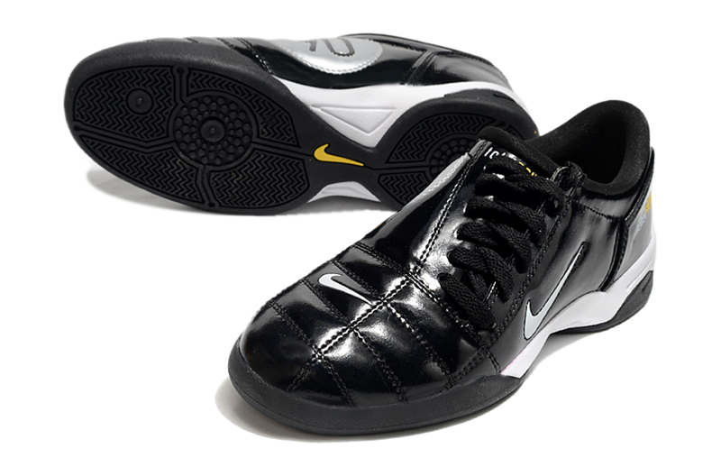 Chuteira Futsal Nike Total 90 III - Dourada