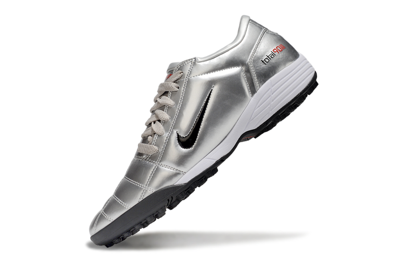 Chuteira Nike Total 90 III - Prata