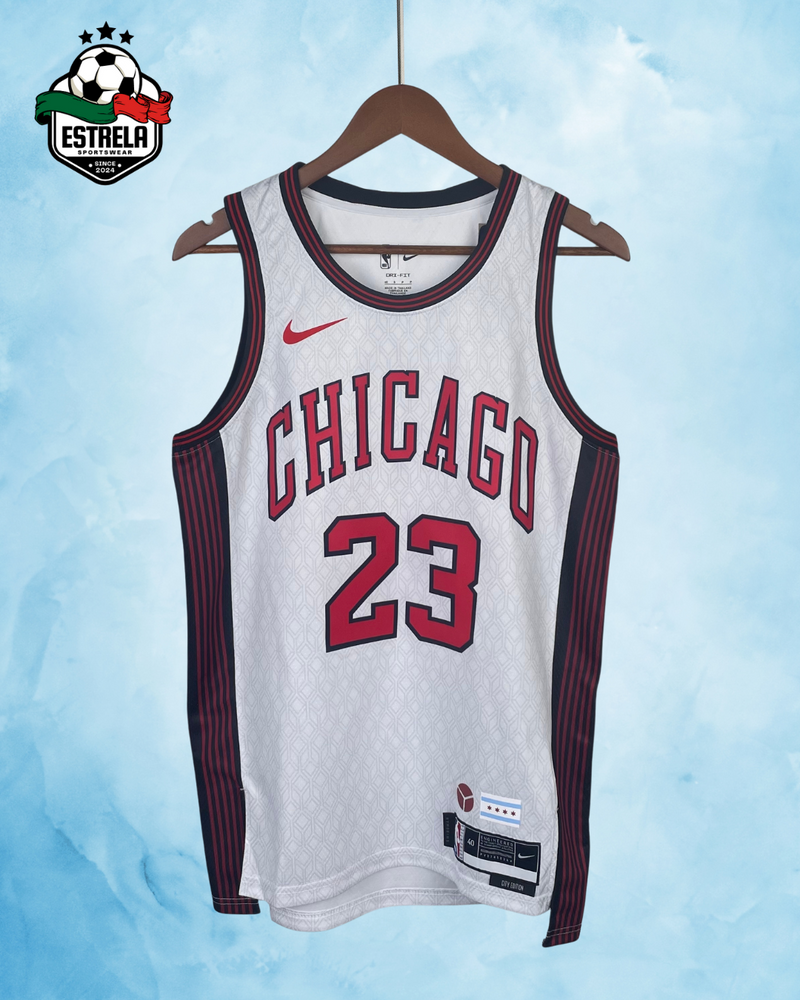Chicago Bulls - Michael Jordan 23 - White Chicago Bulls - Michael Jordan 23 - White