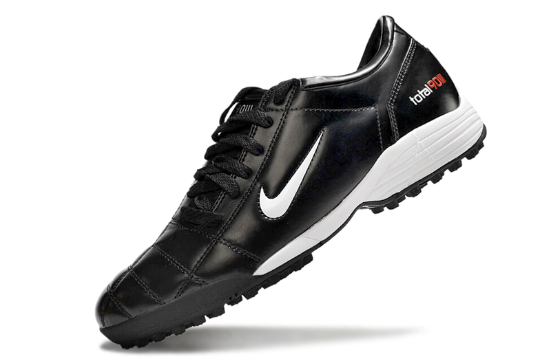 Chuteira Nike Total 90 III - Prata