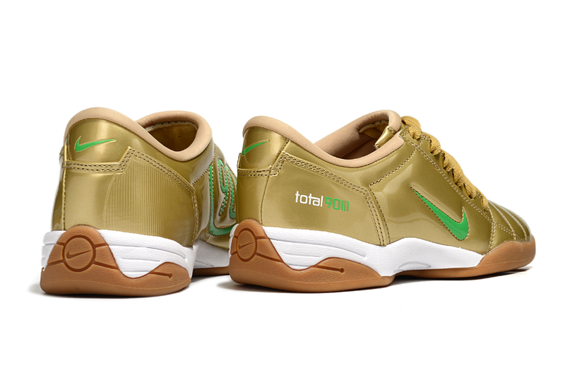 Chuteira Futsal Nike Total 90 III - Dourada