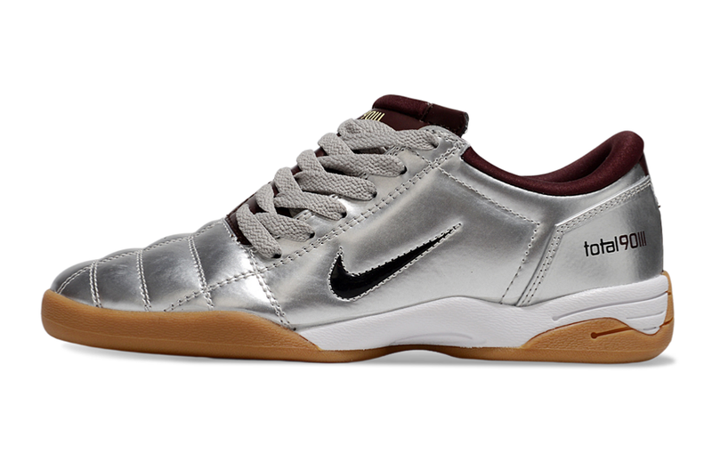 Chuteira Futsal Nike Total 90 III - Dourada