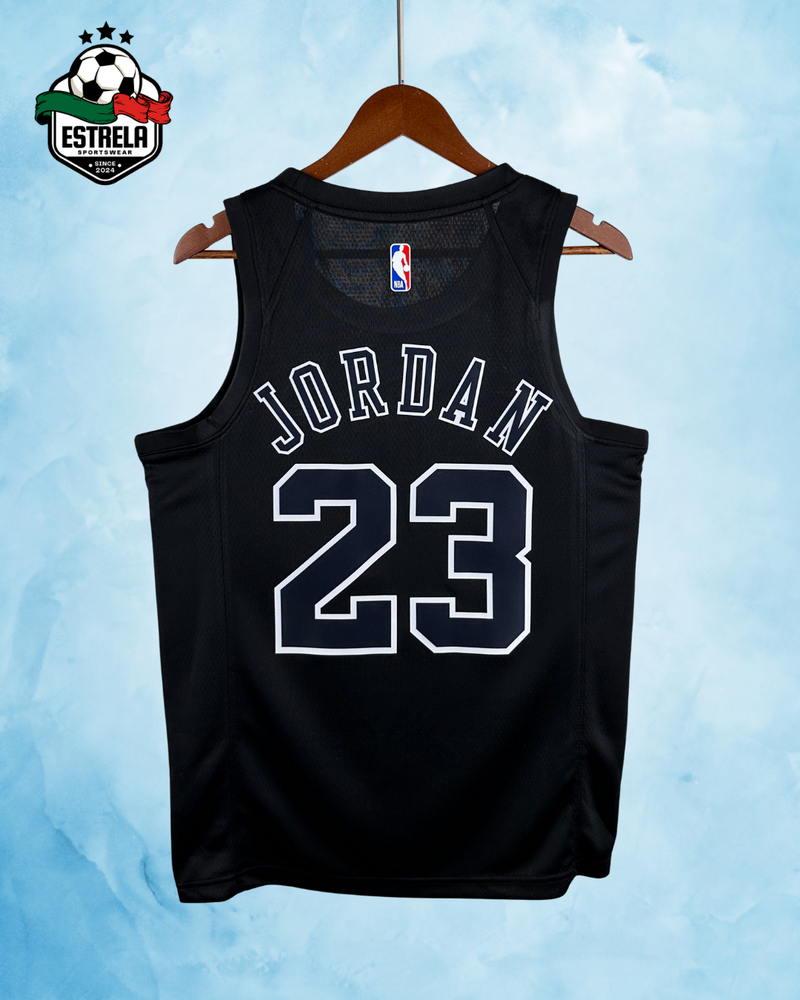 Chicago Bulls - Michael Jordan 23 - Preta 3