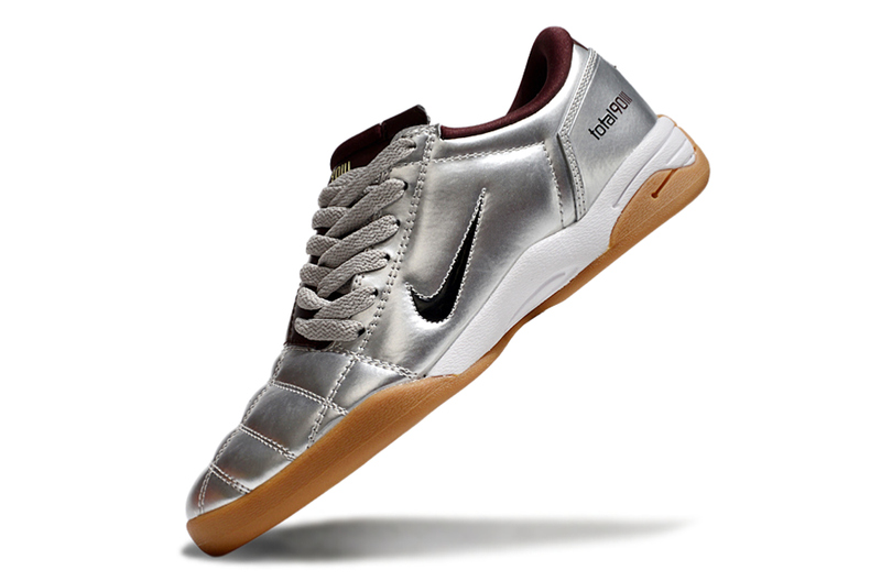 Chuteira Futsal Nike Total 90 III - Dourada