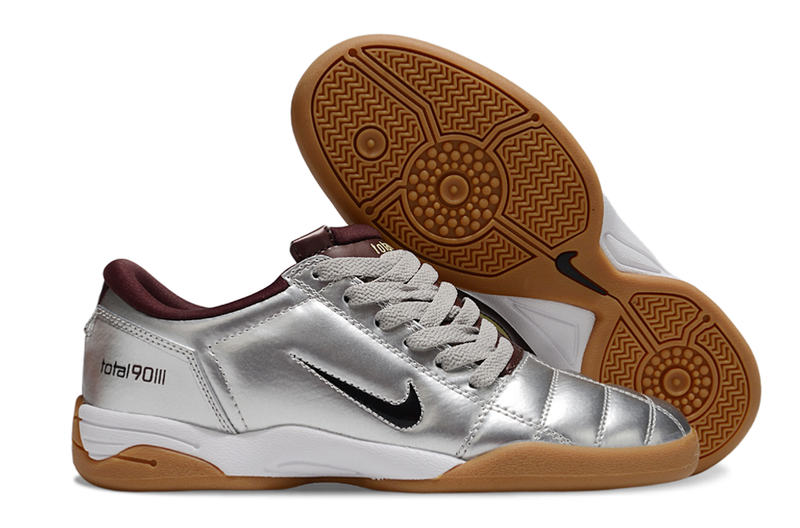 Chuteira Futsal Nike Total 90 III - Dourada