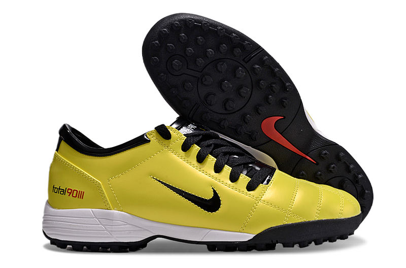 Chuteira Nike Total 90 III - Prata