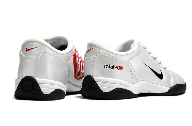 Chuteira Futsal Nike Total 90 III - Dourada