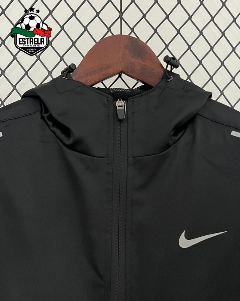 Corta-Vento Nike Preto