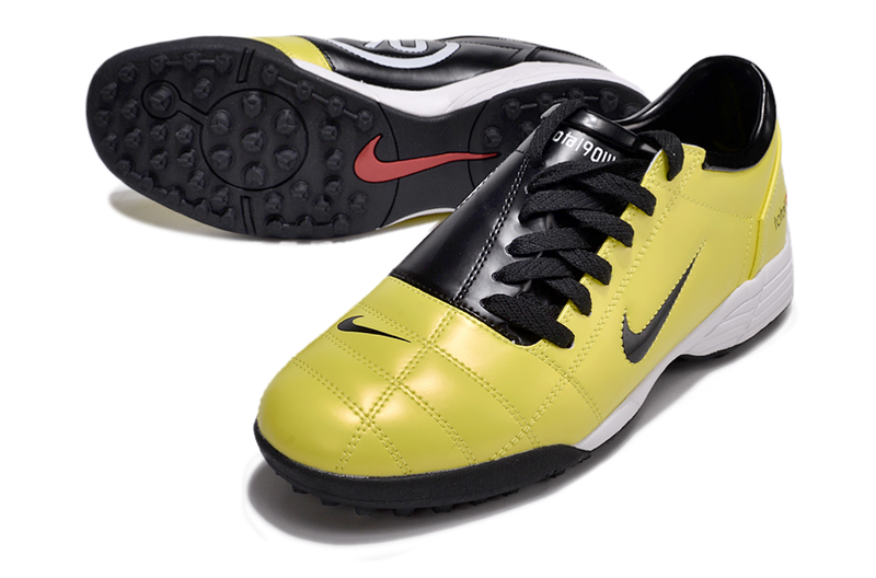 Chuteira Nike Total 90 III - Prata