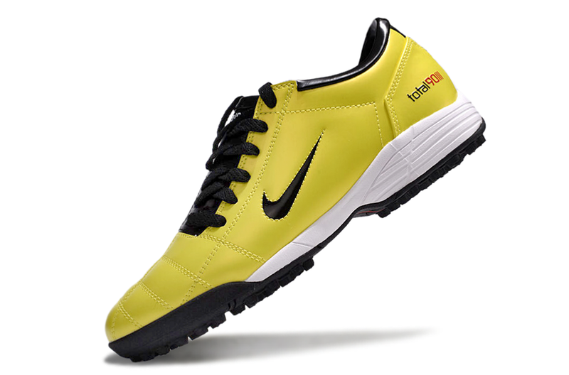 Chuteira Nike Total 90 III - Prata