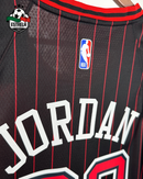 Chicago Bulls - Michael Jordan 23 - Preta 5
