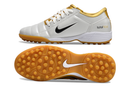 Chuteira Nike Total 90 III - Branca e Dourada
