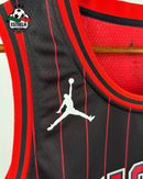 Chicago Bulls - Michael Jordan 23 - Preta 5