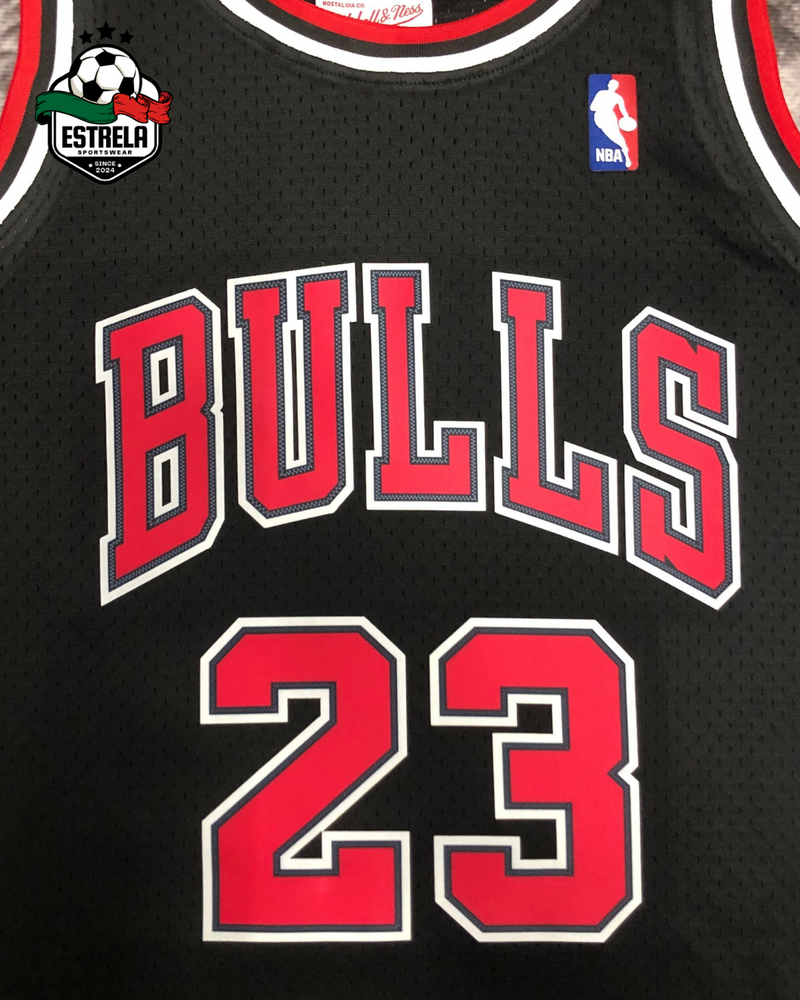 Chicago Bulls - Michael Jordan 23 - Preta