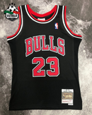 Chicago Bulls - Michael Jordan 23 - Preta