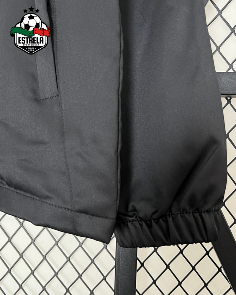 Corta-Vento Nike Preto